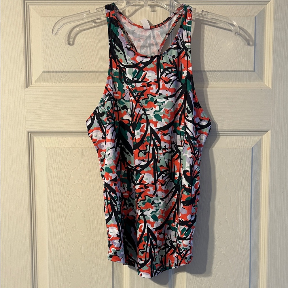 Under Armour Heat Gear Women's Multicolor Camo Tank Top Small
